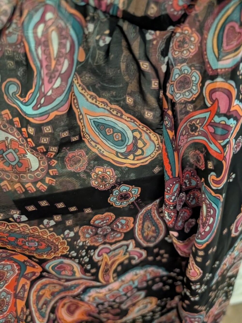 Tristan Paisley Print Blouse NWT Size Medium - Picture 5 of 12